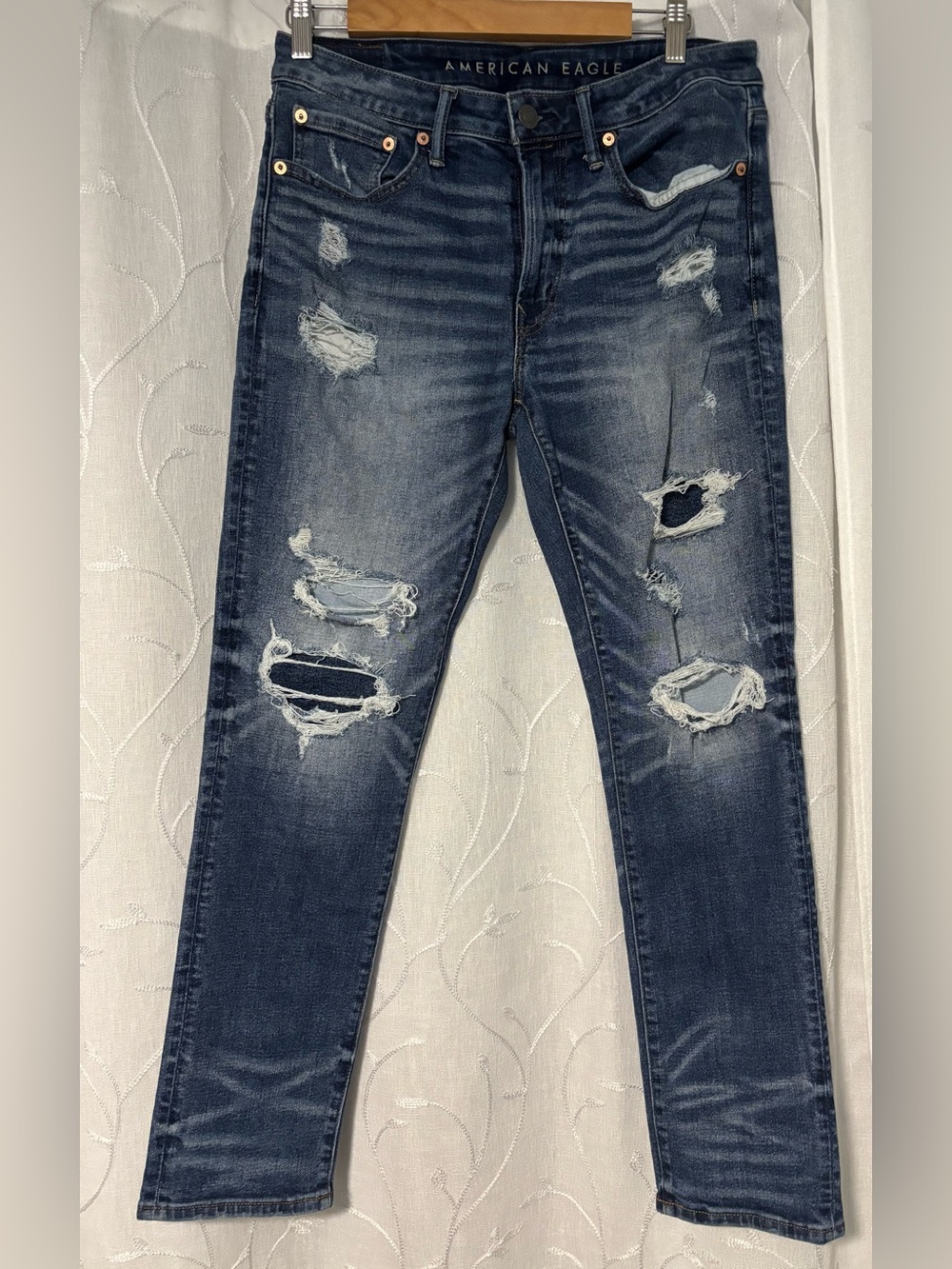 American Eagle Outfitters Men's Distressed Dark Blue Jeans